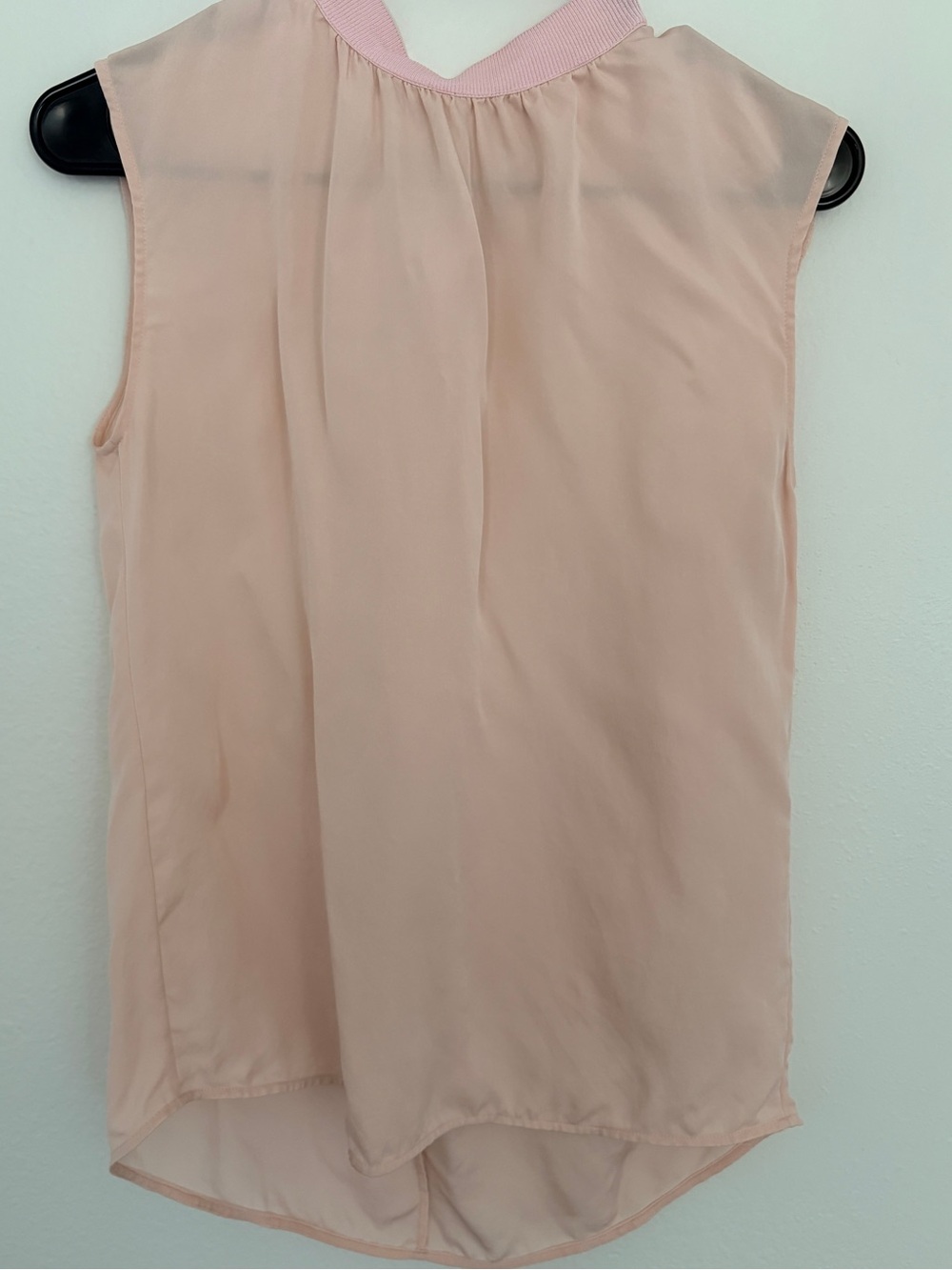 Vince Sleeveless Blouse in Soft Pink
